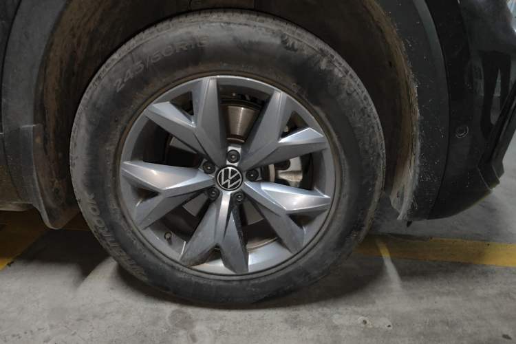 Used Volkswagen Teramont X 2022 330TSI Two-Wheel-Drive Luxury Edition Right Front Wheel Hub