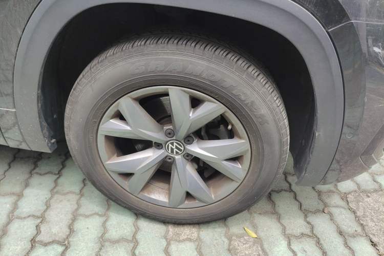 Used Volkswagen Teramont X 2022 380TSI Four-Wheel Drive Luxury Edition Right Front Wheel Hub