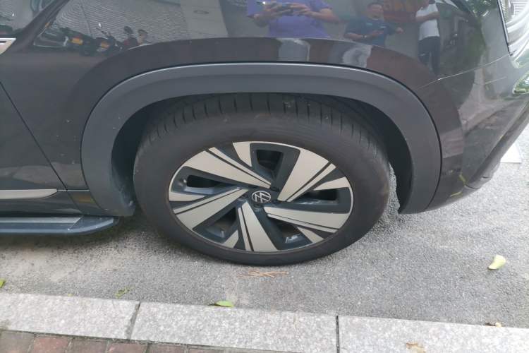 Used Volkswagen Teramont X 2022 380TSI Four-Wheel Drive Prestige Luxury Edition Right Front Wheel Hub