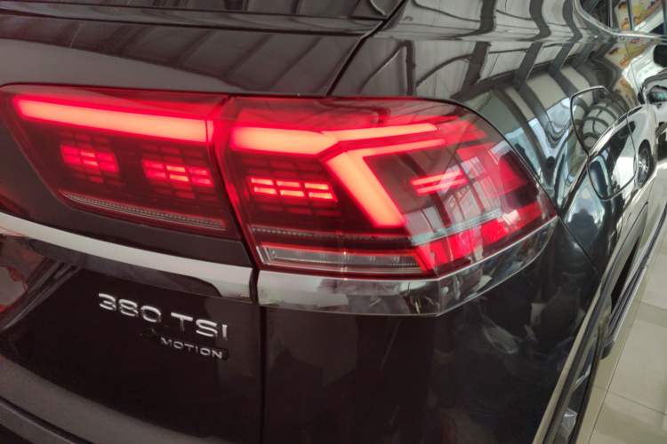 Used Volkswagen Teramont X 2022 380TSI Four-Wheel Drive Luxury Edition Right Rear Taillight
