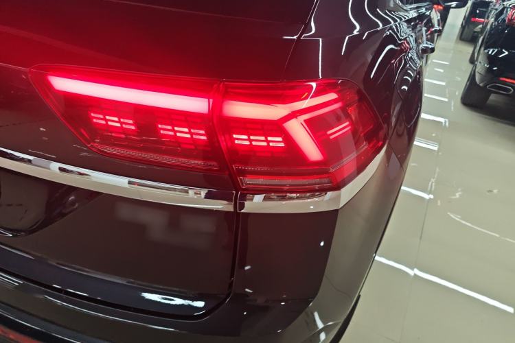Used Volkswagen Teramont X 2022 380TSI Four-Wheel Drive Luxury Edition Right Rear Taillight