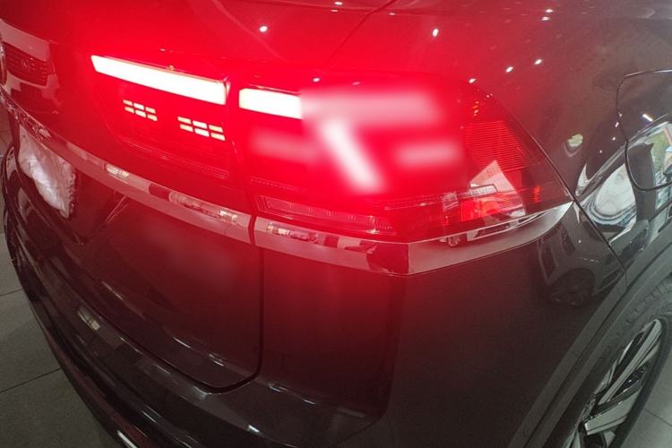 Used Volkswagen Teramont X 2022 380TSI Four-Wheel Drive Prestige Luxury Edition Right Rear Taillight