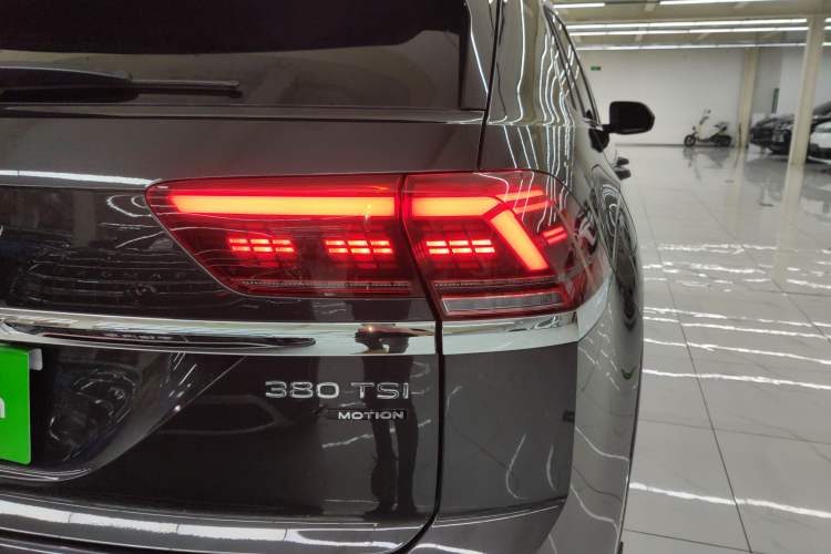 Used Volkswagen Teramont X 2022 380TSI Four-Wheel Drive Luxury Edition Right Rear Taillight