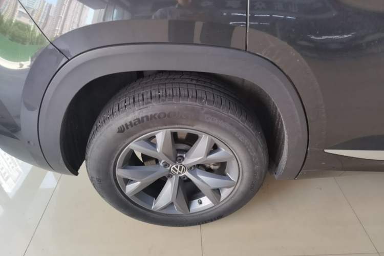 Used Volkswagen Teramont X 2022 330TSI Two-Wheel-Drive Luxury Edition Right Rear Wheel Hub