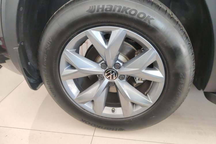 Used Volkswagen Teramont X 2022 380TSI Four-Wheel Drive Luxury Edition Right Rear Wheel Hub