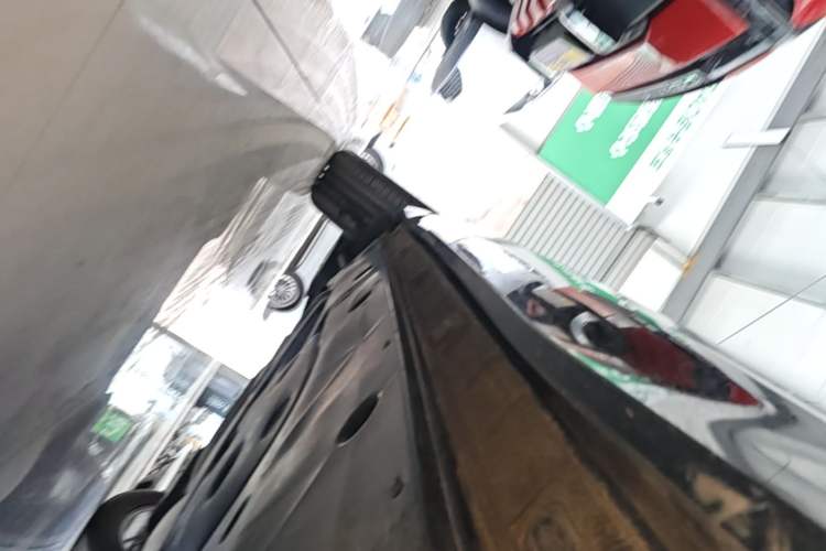 Used Volkswagen Teramont X 2022 330TSI Two-Wheel-Drive Luxury Edition Right Side Sill