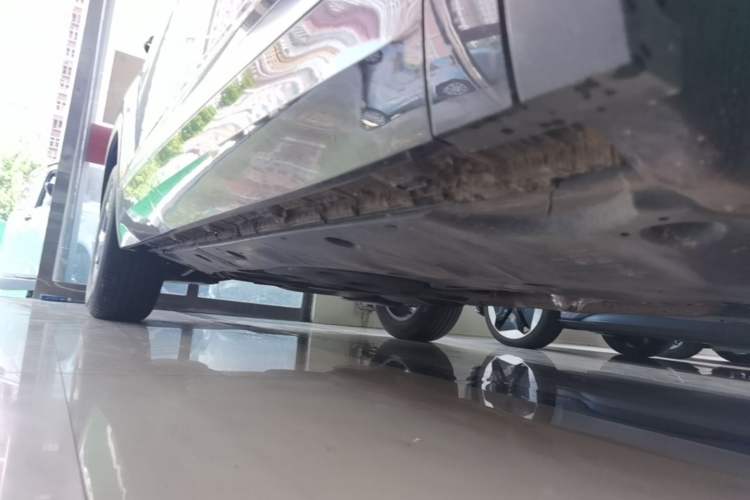 Used Volkswagen Teramont X 2022 330TSI Two-Wheel-Drive Luxury Edition Right Side Sill