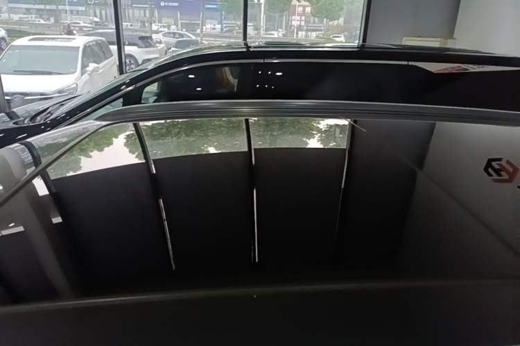 Used Volkswagen Teramont X 2022 330TSI Two-Wheel-Drive Luxury Edition Roof