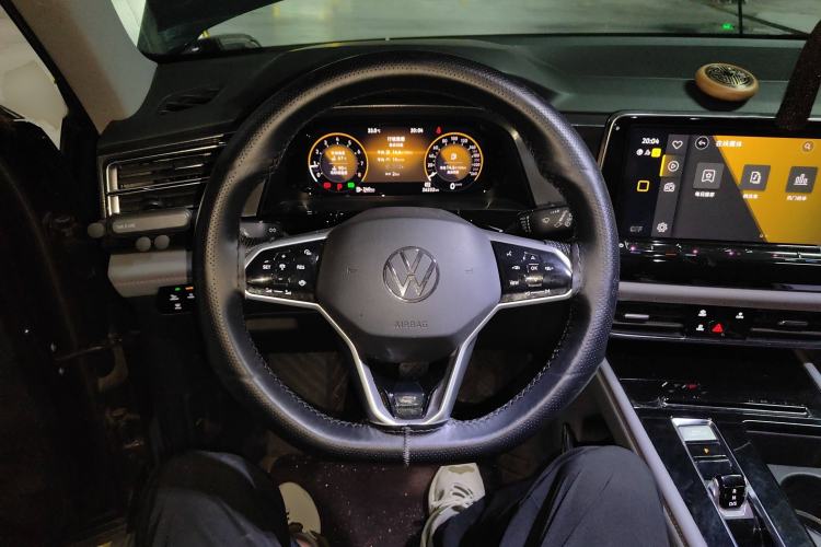 Used Volkswagen Teramont X 2022 330TSI Two-Wheel-Drive Luxury Edition Steering Wheel