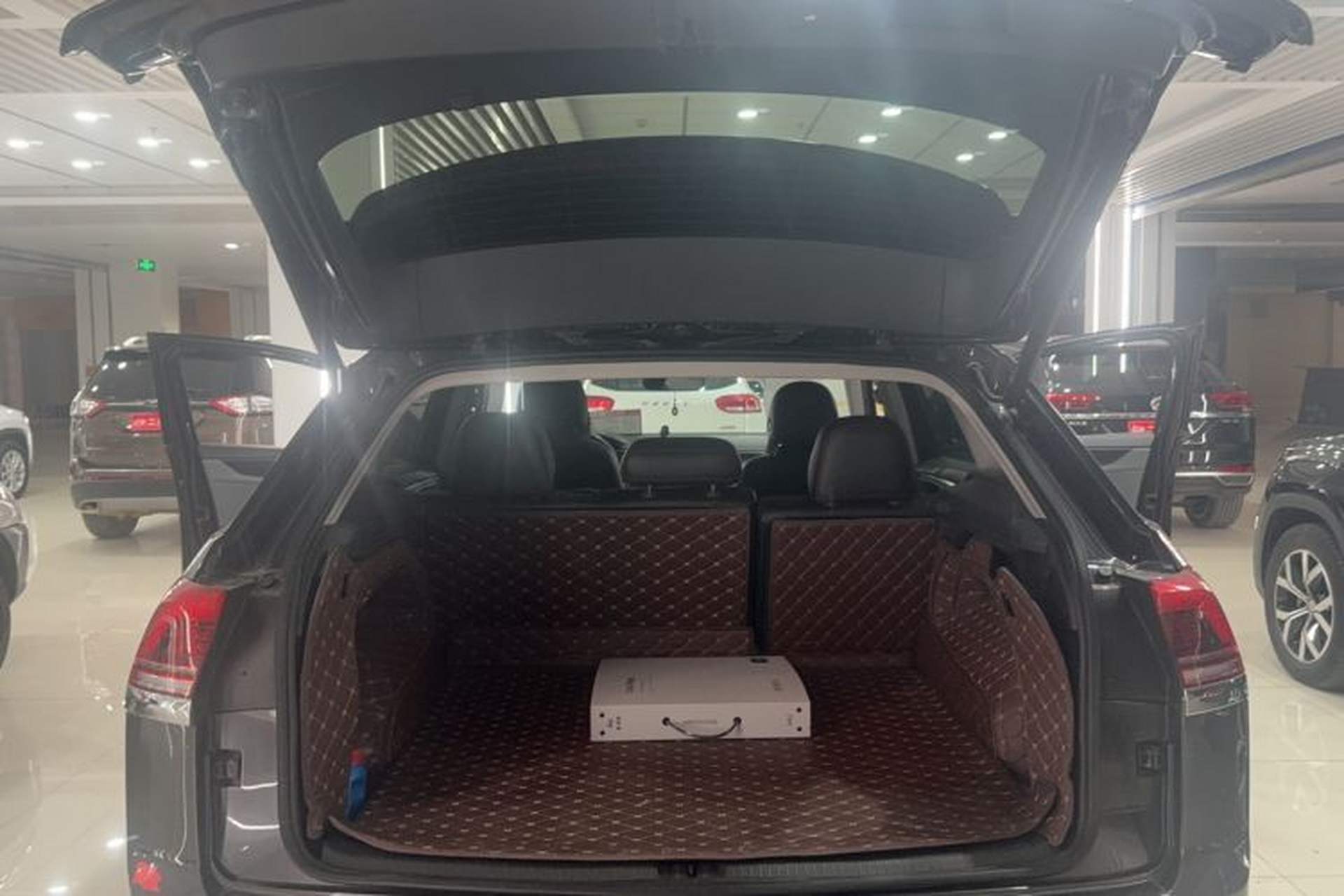 Used Volkswagen Teramont X 2022 380TSI Four-Wheel Drive Luxury Edition Trunk
