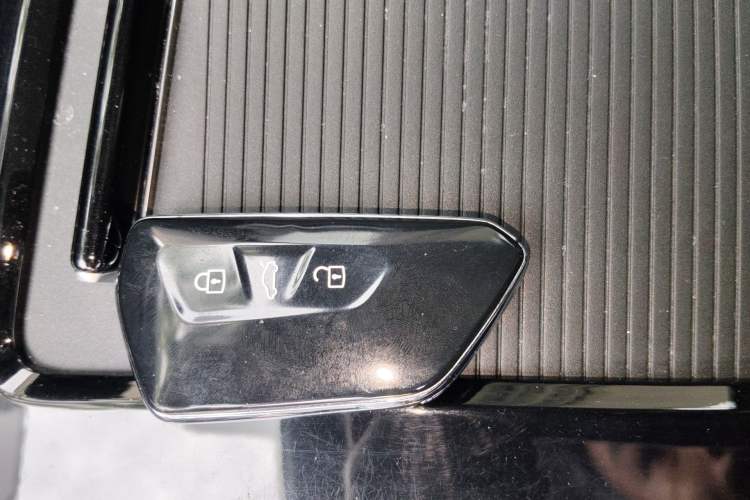 Used Volkswagen Teramont X 2022 380TSI Four-Wheel Drive Prestige Luxury Edition Vehicle Key