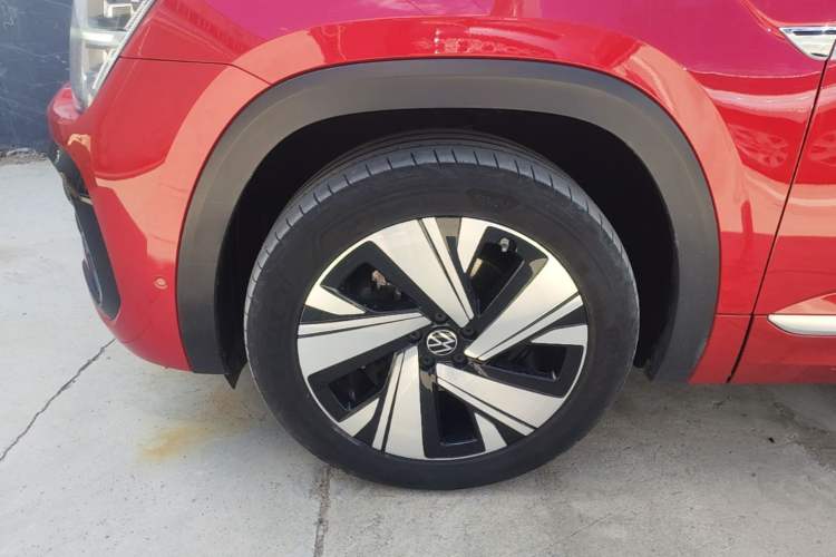 Used Volkswagen Teramont X 2022 380TSI Four-Wheel Drive Prestige Luxury Edition Left Front Wheel Hub