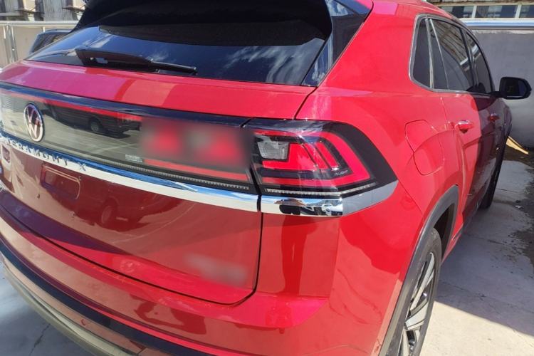 Used Volkswagen Teramont X 2022 380TSI Four-Wheel Drive Prestige Luxury Edition Right Rear Taillight