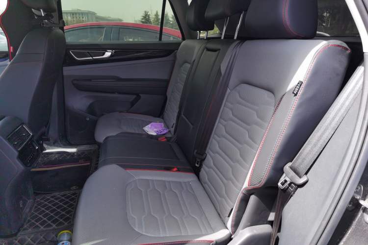 Used Volkswagen Teramont X 2022 380TSI Four-Wheel Drive Luxury Edition Left Rear Seat