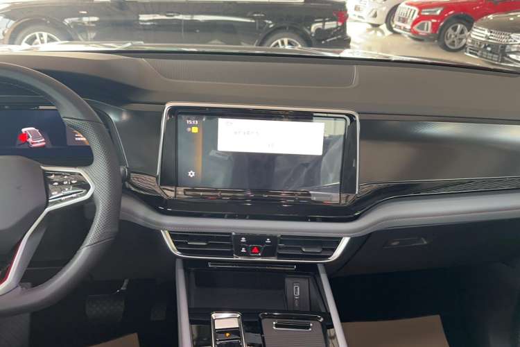 Used Volkswagen Teramont X 2023 Revised Version 330TSI Two-Wheel-Drive Luxury Edition Audio And AC Panel