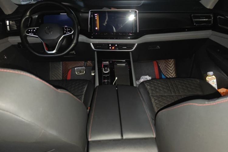 Used Volkswagen Teramont X 2023 380TSI Four-Wheel Drive Luxury Edition Center Console