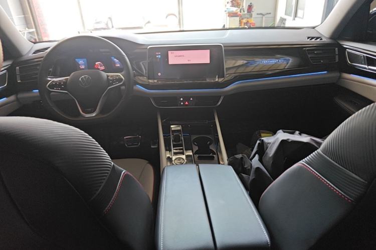 Used Volkswagen Teramont X 2023 380TSI Four-Wheel Drive Luxury Edition Center Console