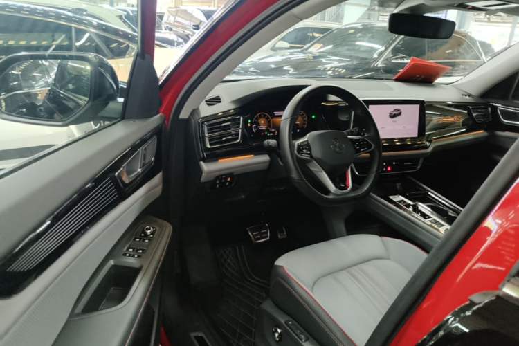 Used Volkswagen Teramont X 2023 530 V6 Four-Wheel Drive Prestige Luxury Edition Driver Seat