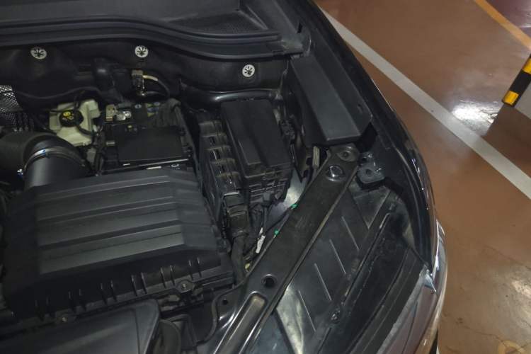 Used Volkswagen Teramont X 2023 Revised 380TSI Four-Wheel Drive Prestige Luxury Edition Engine Bay Left