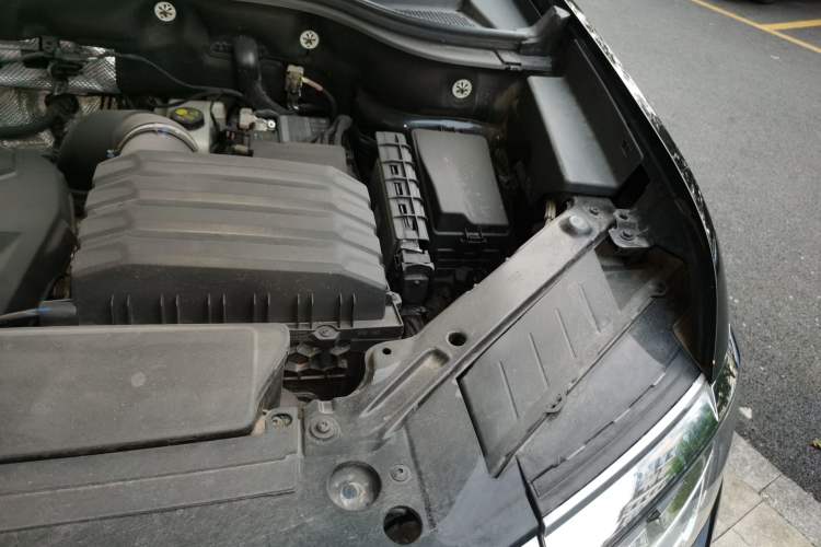 Used Volkswagen Teramont X 2023 Revised 380TSI Four-Wheel Drive Prestige Luxury Edition Engine Bay Left