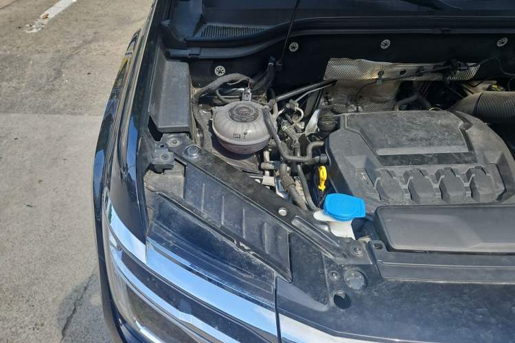 Used Volkswagen Teramont X 2023 380TSI Four-Wheel Drive Prestige Luxury Edition Engine Bay Right