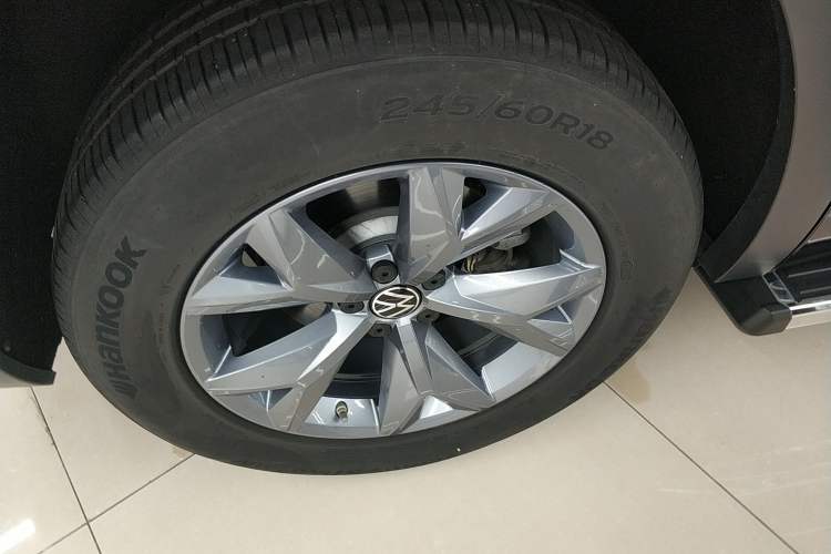 Used Volkswagen Teramont X 2023 Facelift 380TSI Four-Wheel Drive Luxury Edition Exterior 8
