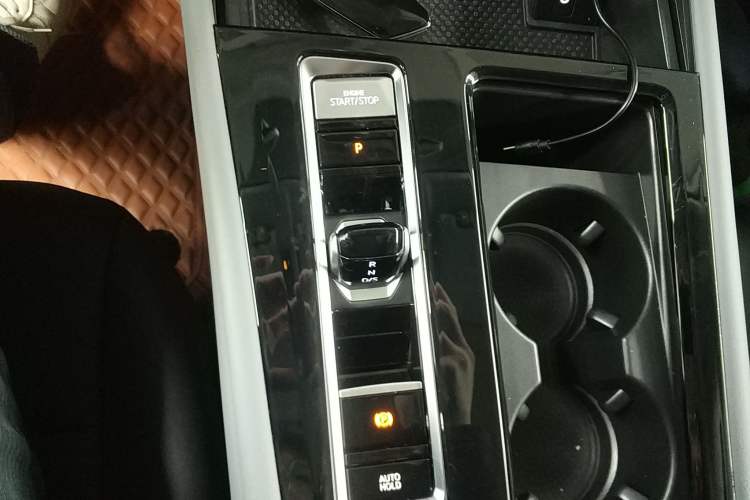 Used Volkswagen Teramont X 2023 Facelift 380TSI Four-Wheel Drive Luxury Edition Gear Lever