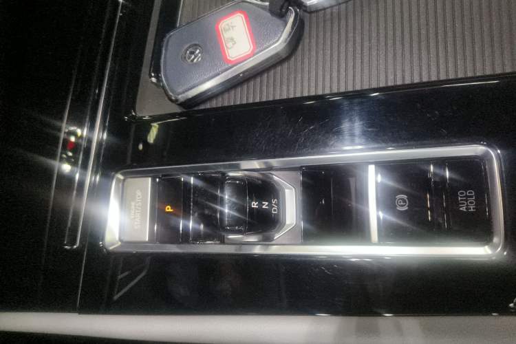 Used Volkswagen Teramont X 2023 330TSI Two-Wheel-Drive Luxury Edition Gear Lever