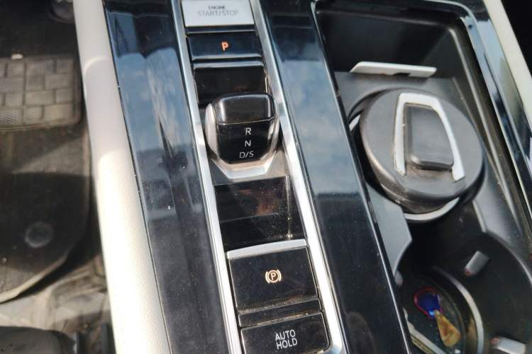Used Volkswagen Teramont X 2023 Revised 380TSI Four-Wheel Drive Prestige Luxury Edition Gear Lever