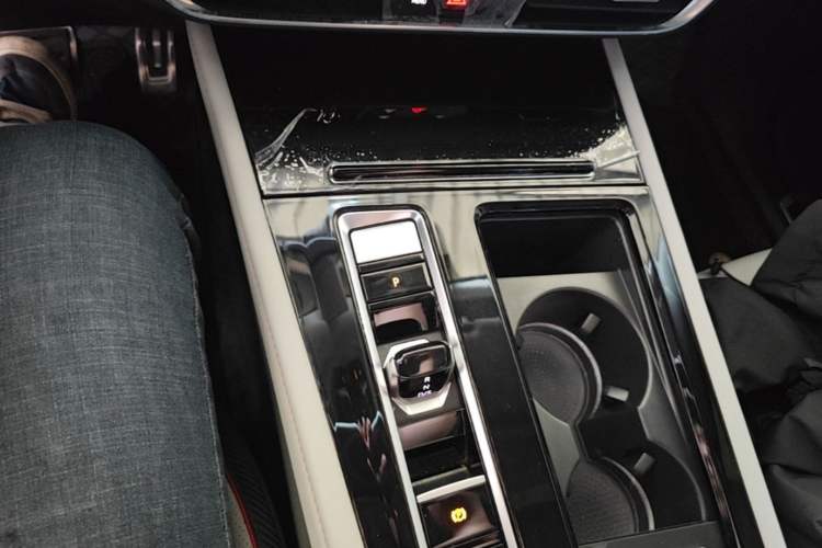 Used Volkswagen Teramont X 2023 380TSI Four-Wheel Drive Luxury Edition Gear Lever