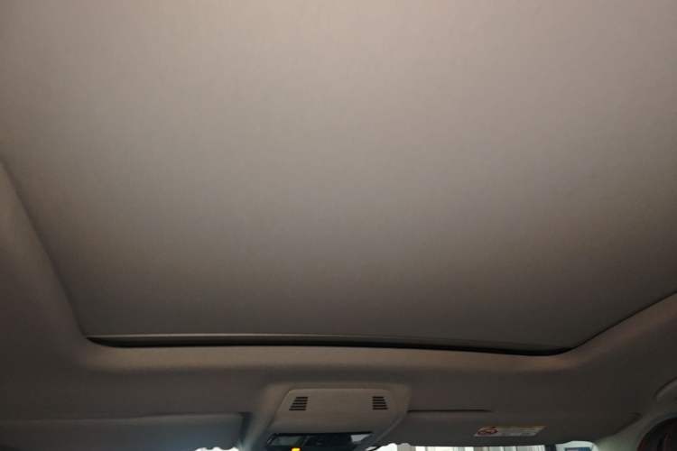 Used Volkswagen Teramont X 2023 530 V6 All-Wheel Drive Prestige Flagship Edition Headliner