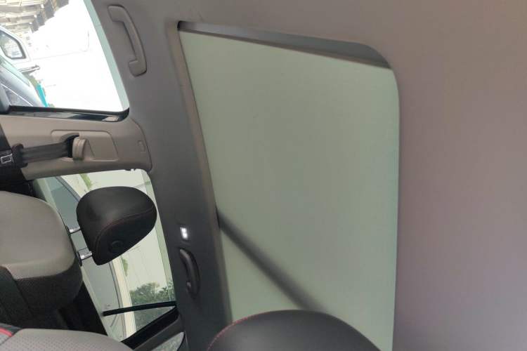 Used Volkswagen Teramont X 2023 330TSI Two-Wheel-Drive Prestige Luxury Edition Headliner
