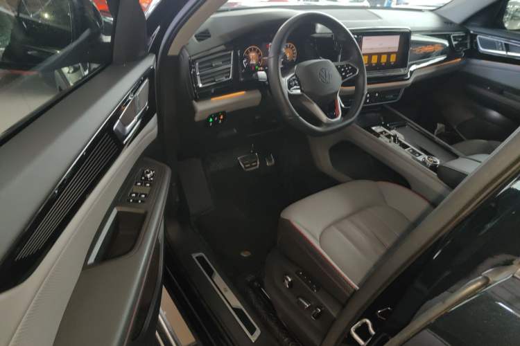 Used Volkswagen Teramont X 2023 380TSI Four-Wheel Drive Prestige Luxury Edition Interior 3