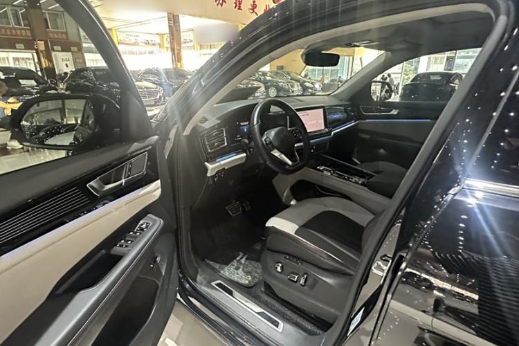 Used Volkswagen Teramont X 2023 Revised 380TSI Four-Wheel Drive Prestige Luxury Edition Interior 4