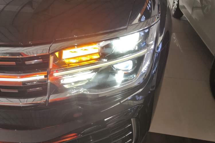 Used Volkswagen Teramont X 2023 380TSI Four-Wheel Drive Prestige Luxury Edition Left Front Headlight