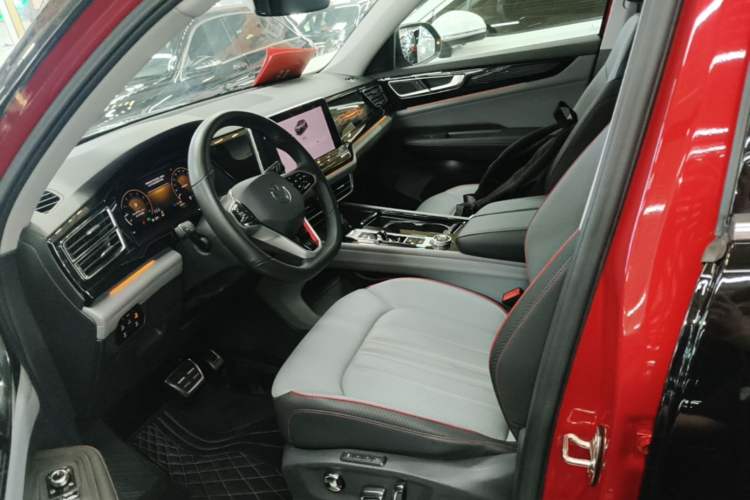 Used Volkswagen Teramont X 2023 530 V6 Four-Wheel Drive Prestige Luxury Edition Left Front Seat