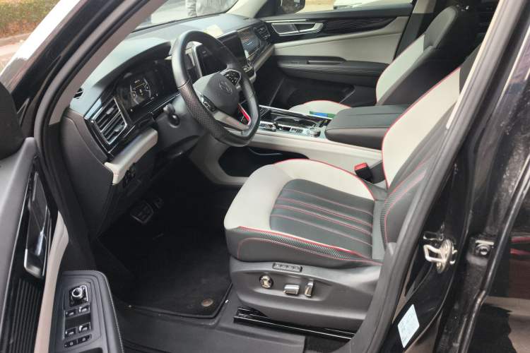 Used Volkswagen Teramont X 2023 530 V6 Four-Wheel Drive Prestige Luxury Edition Left Front Seat