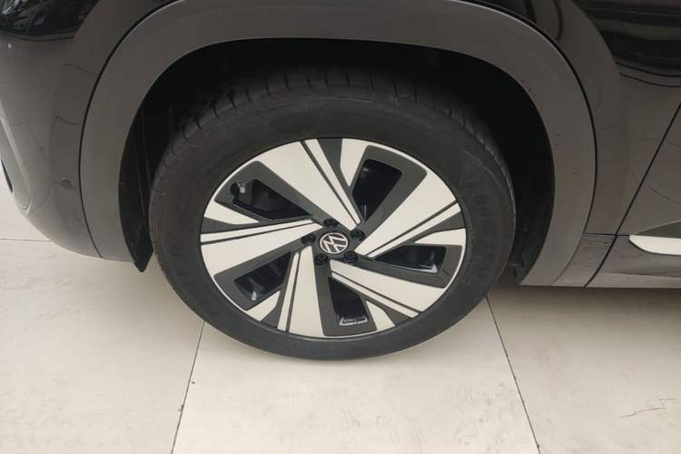 Used Volkswagen Teramont X 2023 380TSI Four-Wheel Drive Prestige Luxury Edition Left Front Wheel Hub