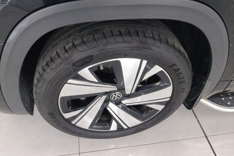 Used Volkswagen Teramont X 2023 380TSI Four-Wheel Drive Luxury Edition Left Front Wheel Hub