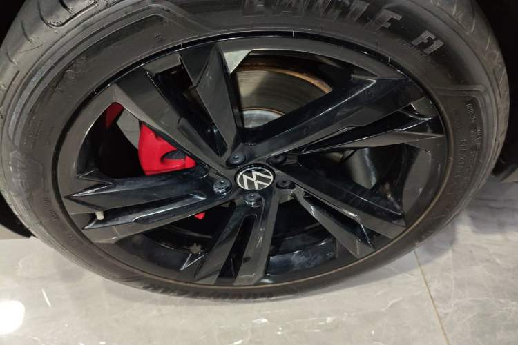 Used Volkswagen Teramont X 2023 380TSI Four-Wheel Drive Prestige Luxury Edition Left Front Wheel Hub