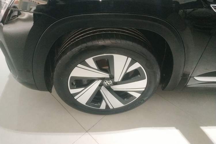 Used Volkswagen Teramont X 2023 Revised 380TSI Four-Wheel Drive Prestige Luxury Edition Left Front Wheel Hub