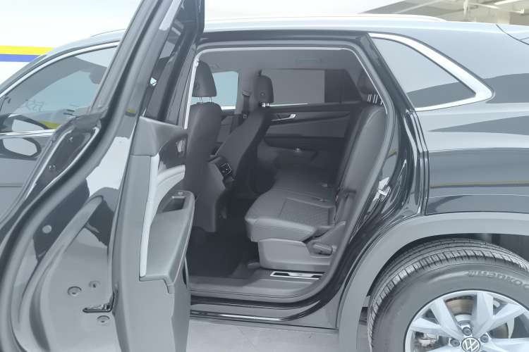 Used Volkswagen Teramont X 2023 380TSI Four-Wheel Drive Luxury Edition Left Rear Seat