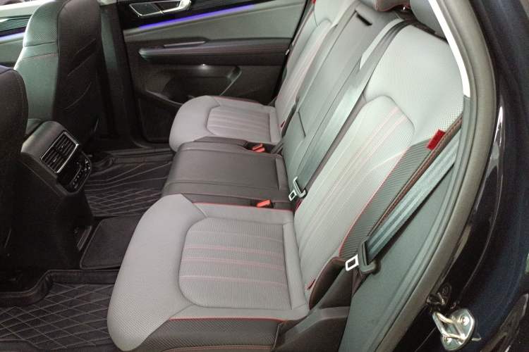 Used Volkswagen Teramont X 2023 380TSI Four-Wheel Drive Prestige Luxury Edition Left Rear Seat