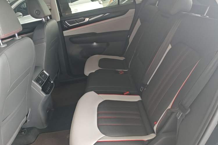 Used Volkswagen Teramont X 2023 380TSI Four-Wheel Drive Prestige Luxury Edition Left Rear Seat