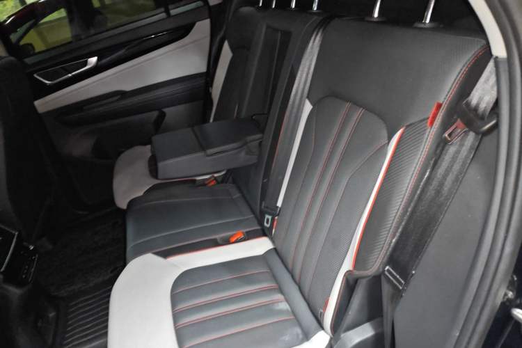 Used Volkswagen Teramont X 2023 Revised 380TSI Four-Wheel Drive Prestige Luxury Edition Left Rear Seat