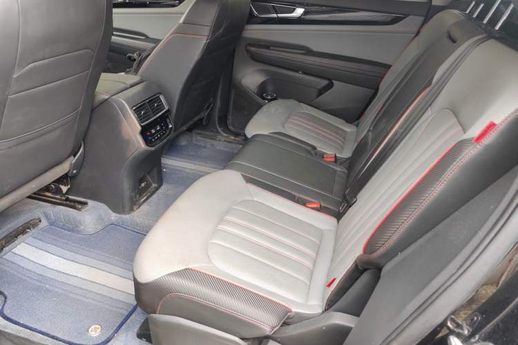 Used Volkswagen Teramont X 2023 330TSI Two-Wheel-Drive Prestige Luxury Edition Left Rear Seat
