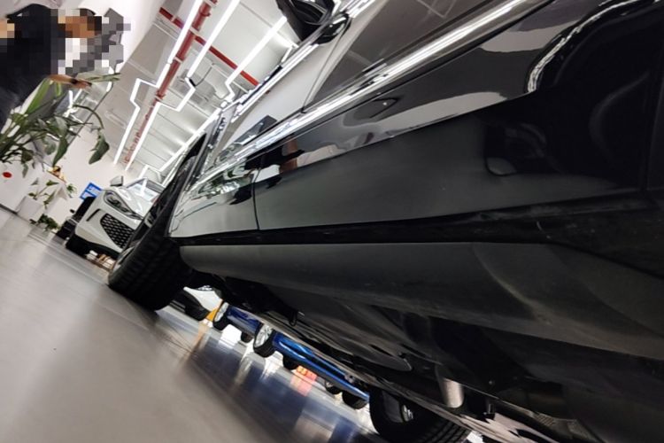 Used Volkswagen Teramont X 2023 380TSI Four-Wheel Drive Prestige Flagship Edition Left Side Sill