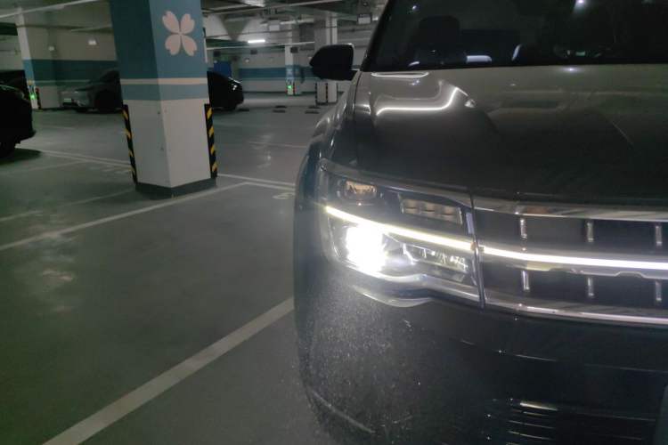 Used Volkswagen Teramont X 2023 380TSI Four-Wheel Drive Prestige Luxury Edition Right Front Headlight