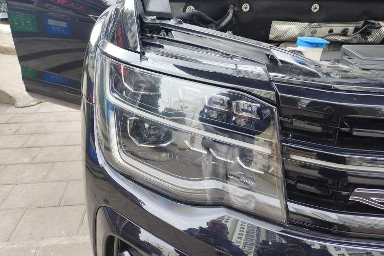 Used Volkswagen Teramont X 2023 380TSI Four-Wheel Drive Prestige Flagship Edition Right Front Headlight