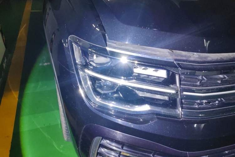 Used Volkswagen Teramont X 2023 Facelift 380TSI Four-Wheel Drive Luxury Deluxe Edition Right Front Headlight